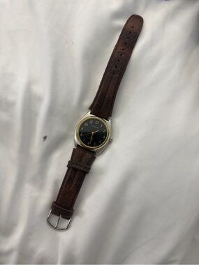 Classic Black Dial Watch with Brown Leather Strap Rumours Wrist Watch Vintage